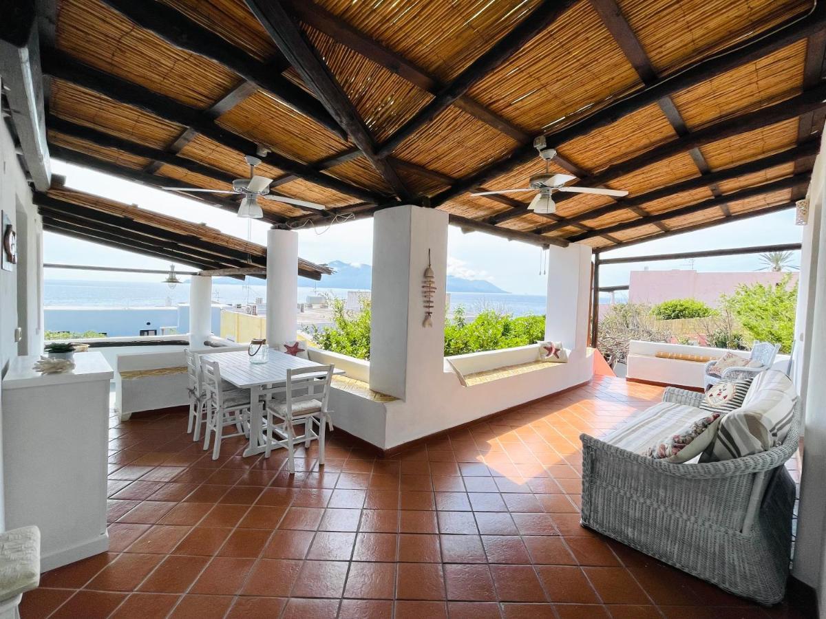 Villa Pomelia, Villa Nel Corso Di Santa Marina Salina A 50 Mt Dal Mare المظهر الخارجي الصورة